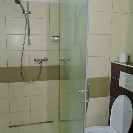 Konukevi Penzion Leibic Lubica